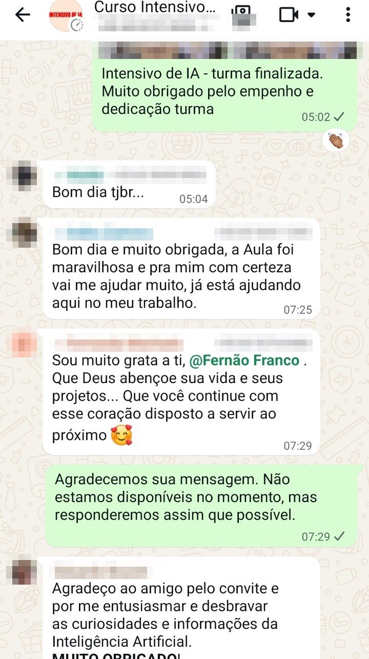 Print de WhatsApp: alunos agradecem no grupo após a formatura da turma do Intensivo de IA (dados pessoais ocultados)